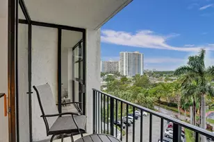200 Leslie Dr, Hallandale Beach, FL 33009 - Photo 23