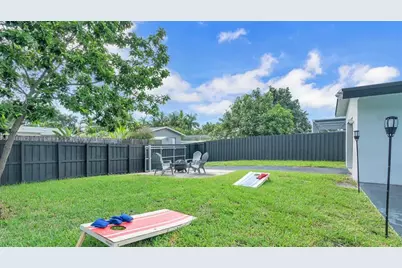 2201 N 50th Ave, Hollywood, FL 33021 - Photo 25