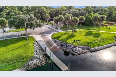 2192 SW Del Rio Blvd, Port Saint Lucie, FL 34953 - Photo 17