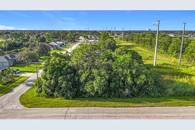 2192 SW Del Rio Blvd, Port Saint Lucie, FL 34953 - Photo 1