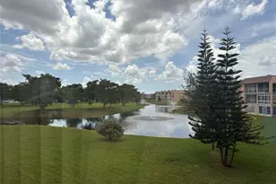 9261 Sunrise Lakes Blvd, Sunrise, FL 33322 - Photo 7