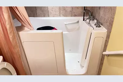 9261  Sunrise Lakes Blvd, Unit #212, Sunrise, FL 33322 - Photo 17