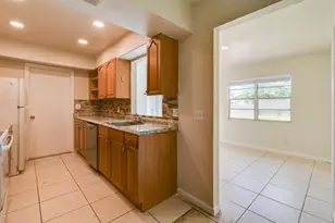 458 SE Galleon Ln, Port Saint Lucie, FL 34983 - Photo 9