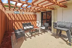 9104 SW 19th Pl, Davie, FL 33324 - Photo 5