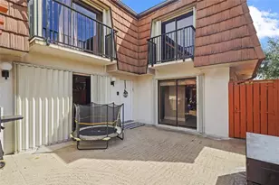 9104 SW 19th Pl, Davie, FL 33324 - Photo 7