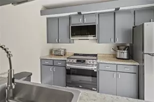 9104 SW 19th Pl, Davie, FL 33324 - Photo 21