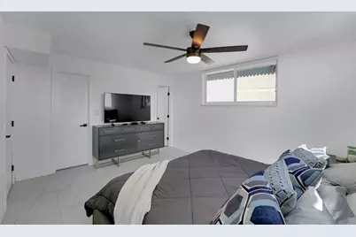 8911 S Hollybrook Blvd, Unit #201, Pembroke Pines, FL 33025 - Photo 15