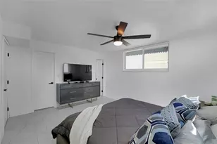 8911 S Hollybrook Blvd, Pembroke Pines, FL 33025 - Photo 15