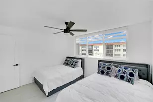 8911 S Hollybrook Blvd, Pembroke Pines, FL 33025 - Photo 21