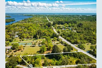 12405  Roseland Rd, Sebastian, FL 32958 - Photo 15