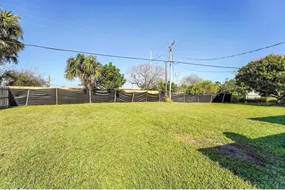 223 E Arbor Avenue, Port Saint Lucie, FL 34952 - Photo 11