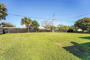 223 E Arbor Ave, Port Saint Lucie, FL 34952 - Photo 11