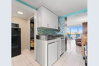 2508  Bay Dr, Unit #209, Pompano Beach, FL 33062 - Photo 7