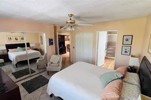 601 SW 142nd Ave, Pembroke Pines, FL 33027 - Photo 9