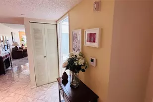601 SW 142nd Ave, Pembroke Pines, FL 33027 - Photo 3