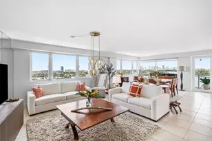 3000 Holiday Dr, Fort Lauderdale, FL 33316 - Photo 7