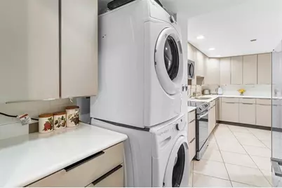 3000  Holiday Dr, Unit #1605, Fort Lauderdale, FL 33316 - Photo 5