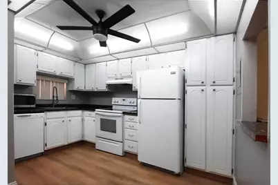 9420 S Hollybrook Lake Dr, Unit #201, Pembroke Pines, FL 33025 - Photo 3