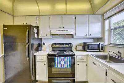 8100  Sunrise Lakes Blvd, Unit #303, Sunrise, FL 33322 - Photo 3