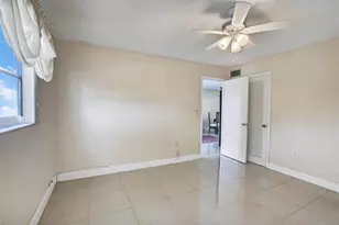 8100 Sunrise Lakes Blvd, Sunrise, FL 33322 - Photo 15