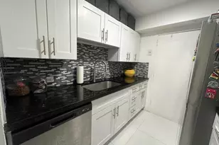 2350 NE 135th St, North Miami, FL 33181 - Photo 7