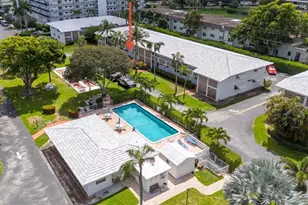 30 SE 13th St, Boca Raton, FL 33432 - Photo 17