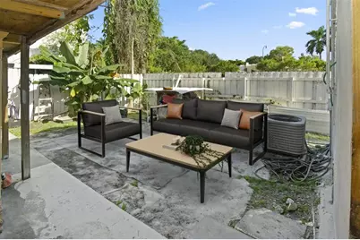 5917 NE 5th Ave, Miami, FL 33137 - Photo 7