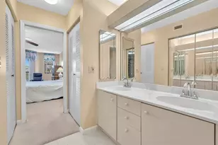 7449 Fairfax Dr, Tamarac, FL 33321 - Photo 29