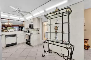 7449 Fairfax Dr, Tamarac, FL 33321 - Photo 9