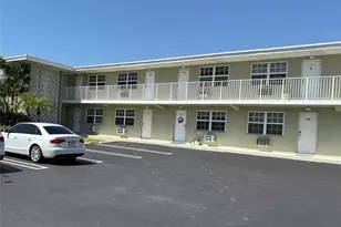 1105 S Riverside Dr, Pompano Beach, FL 33062 - Photo 5