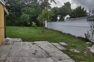 128 Miami Gardens Rd, West Park, FL 33023 - Photo 33