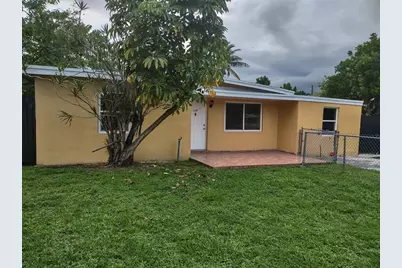 128  Miami Gardens Rd, West Park, FL 33023 - Photo 3