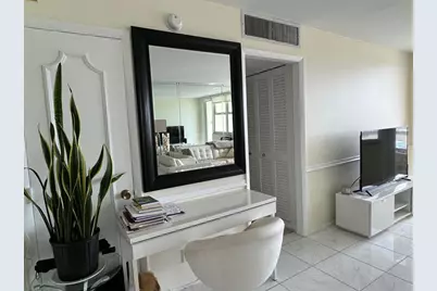 305 N Pompano Beach Blvd, Unit #1006, Pompano Beach, FL 33062 - Photo 7