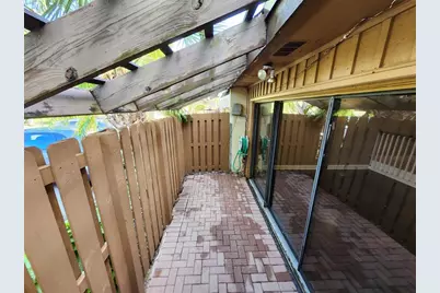 4192 SW 87th Ter, Davie, FL 33328 - Photo 29