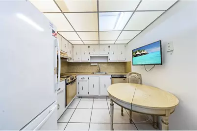 600  Three Islands Boulevard, Unit #301, Hallandale Beach, FL 33009 - Photo 9