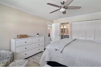 2097 S Ocean Dr, Unit #403, Hallandale Beach, FL 33009 - Photo 17