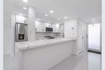 9811 N Hollybrook Lake Dr, Unit #308, Pembroke Pines, FL 33025 - Photo 13