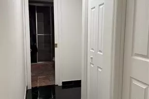 8121 SW 8th St, North Lauderdale, FL 33068 - Photo 9