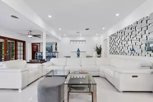 440 N Rainbow Dr, Hollywood, FL 33021 - Photo 9