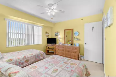 3300 W Rolling Hills Cir, Unit #704, Davie, FL 33328 - Photo 21