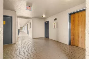 3300 W Rolling Hills Cir, Davie, FL 33328 - Photo 35