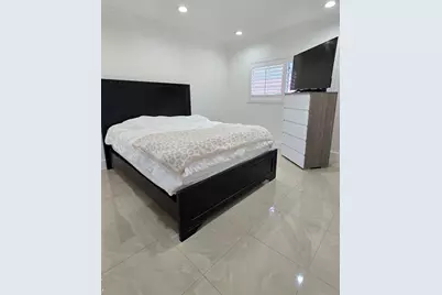 7895 W 29th Ln, Unit #202-16, Hialeah, FL 33018 - Photo 25