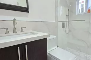 7895 W 29th Ln, Hialeah, FL 33018 - Photo 23