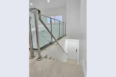 7895 W 29th Ln, Unit #202-16, Hialeah, FL 33018 - Photo 3