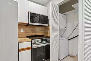 330 SE 20th Ave, Deerfield Beach, FL 33441 - Photo 13