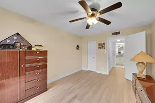 9380 Sunrise Lakes Blvd, Sunrise, FL 33322 - Photo 7