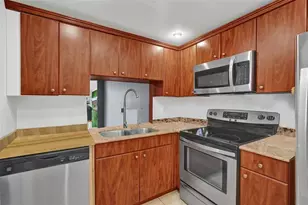9235 Lagoon Pl, Davie, FL 33324 - Photo 13