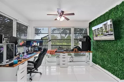 9235  Lagoon Pl, Unit #207, Davie, FL 33324 - Photo 7