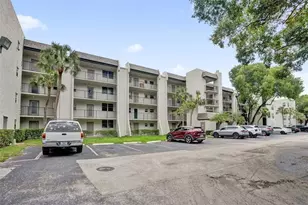 9235 Lagoon Pl, Davie, FL 33324 - Photo 55