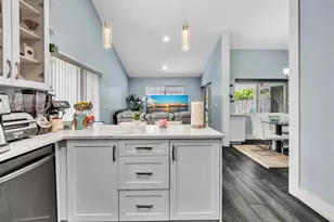 8301 NW 52nd St, Lauderhill, FL 33351 - Photo 9